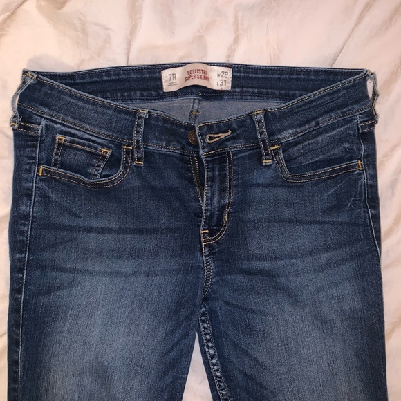 Hollister Super Skinny Jeans !! 🤍 - Picture 2 of 5